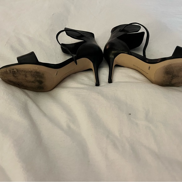 BCBG Black Sandals size 7.5 - Picture 2 of 4